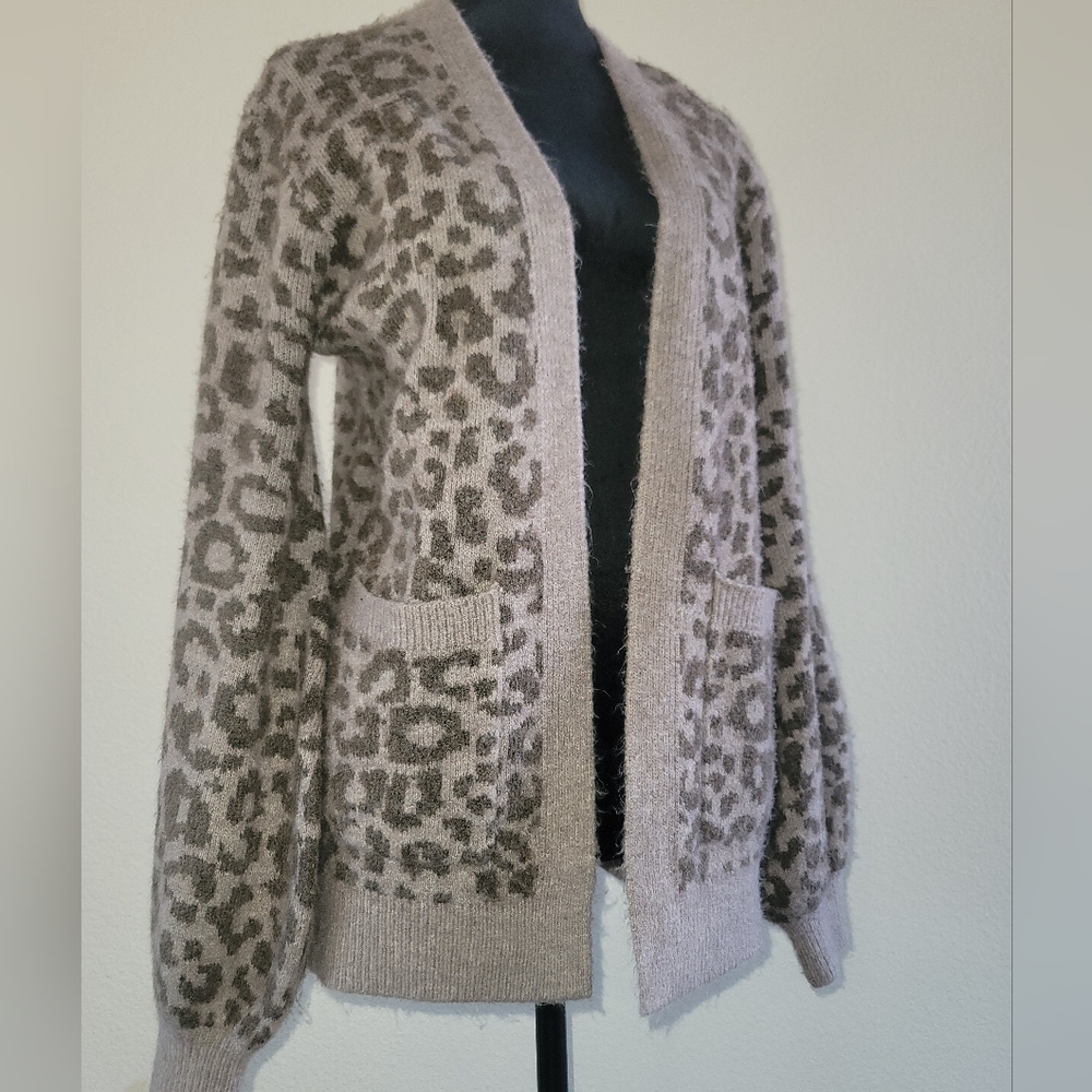 Abercrombie & Fitch Leopard Print Cardigan Women's Size Small